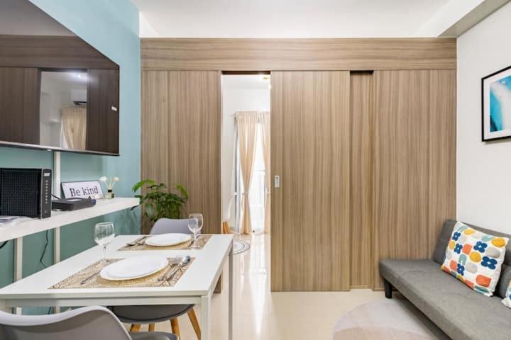 Shore 2 Residences 1Br Deluxe Room In Moa Complex Manila Ngoại thất bức ảnh