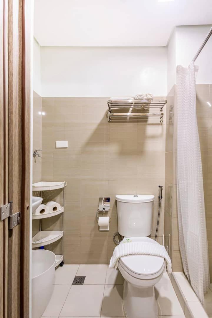 Shore 2 Residences 1Br Deluxe Room In Moa Complex Manila Ngoại thất bức ảnh